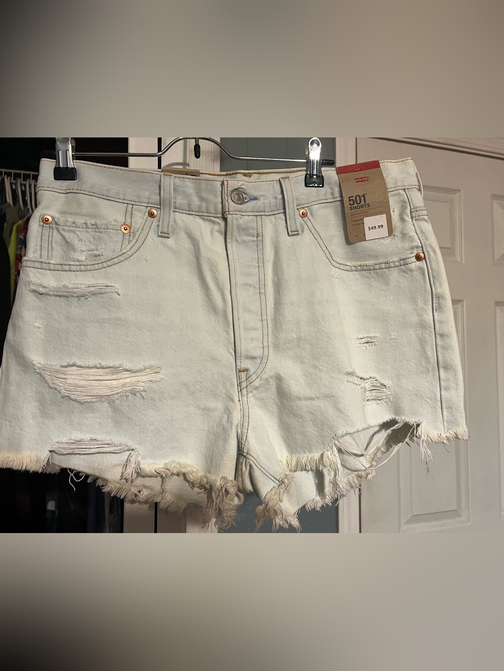 Levi's Light Wash Distressed 501 Denim Shorts Size 31 NWT Women’s
